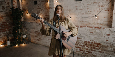 Elise Melbourne Solo DJ Musician